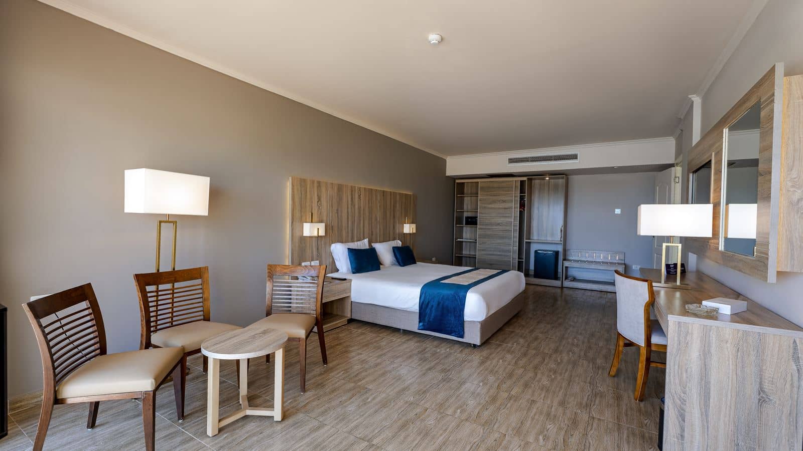 rooms-family-room-2-bedrooms
