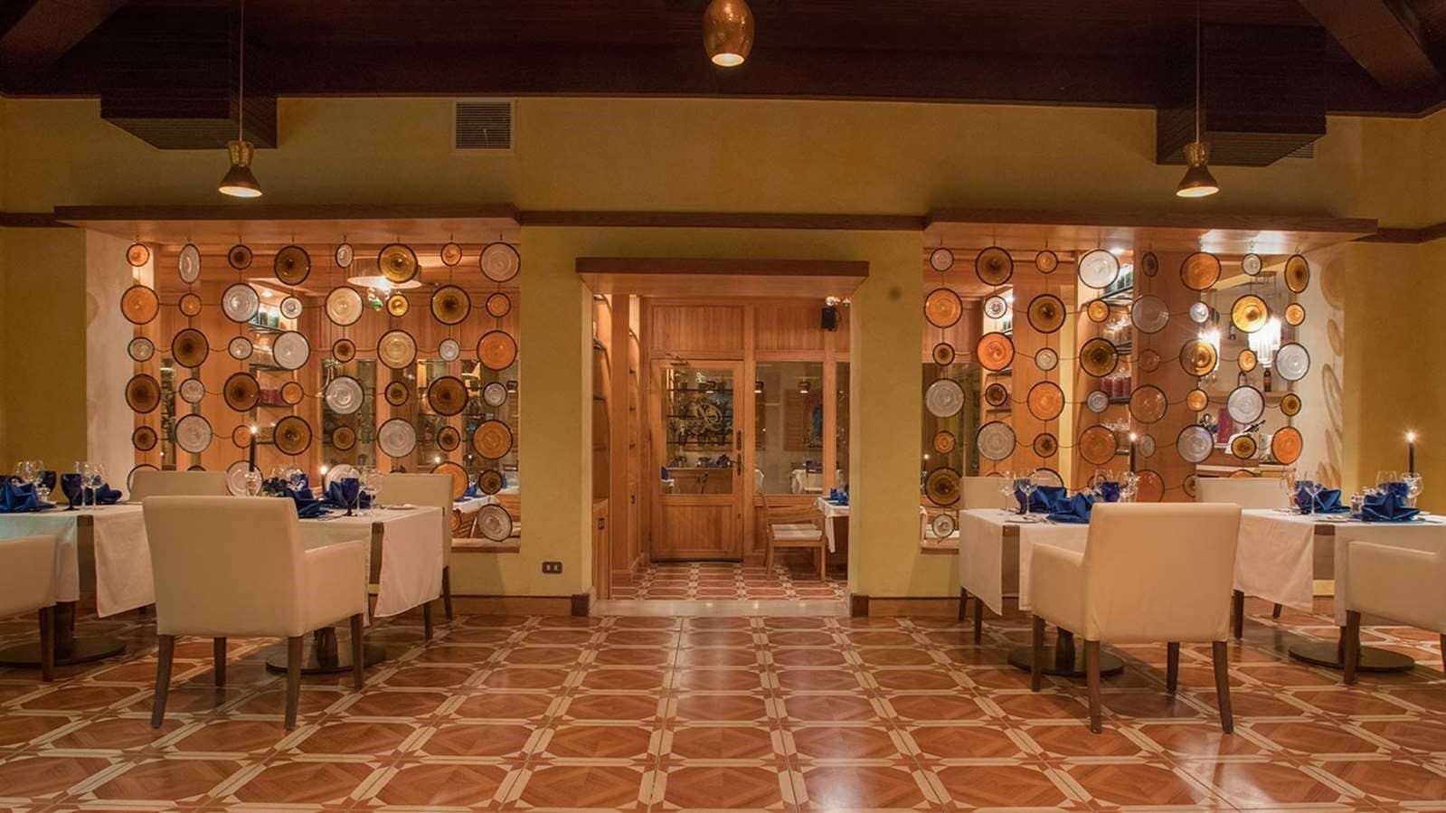 restaurants-restaurants