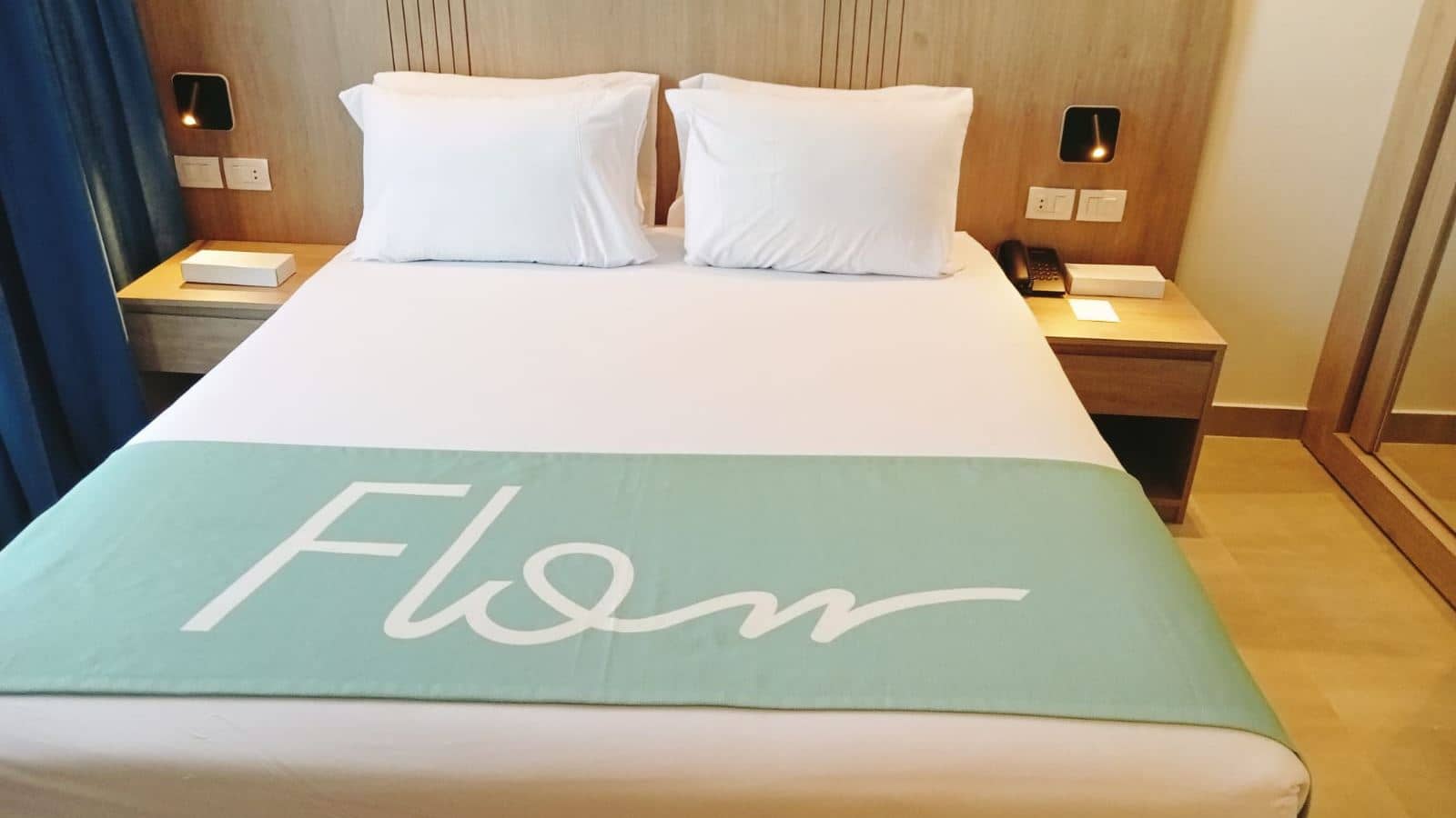 rooms-family-bunk-bed-pool-view