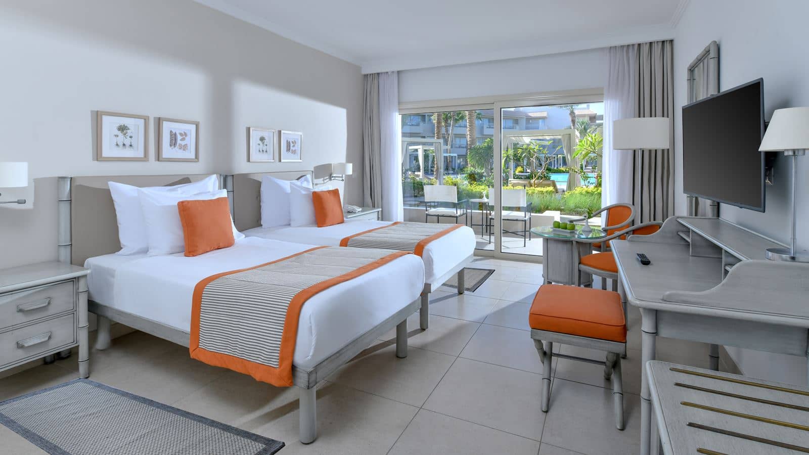 rooms-superior-pool-view