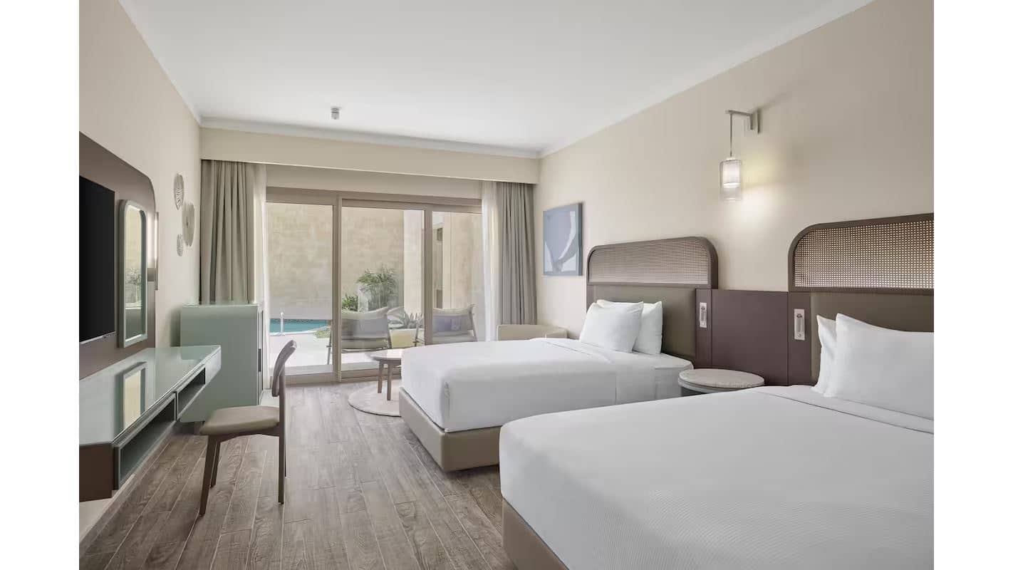 rooms-superior-room-with-plunge-pool-access