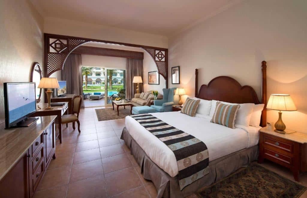 rooms-swim-up-suite