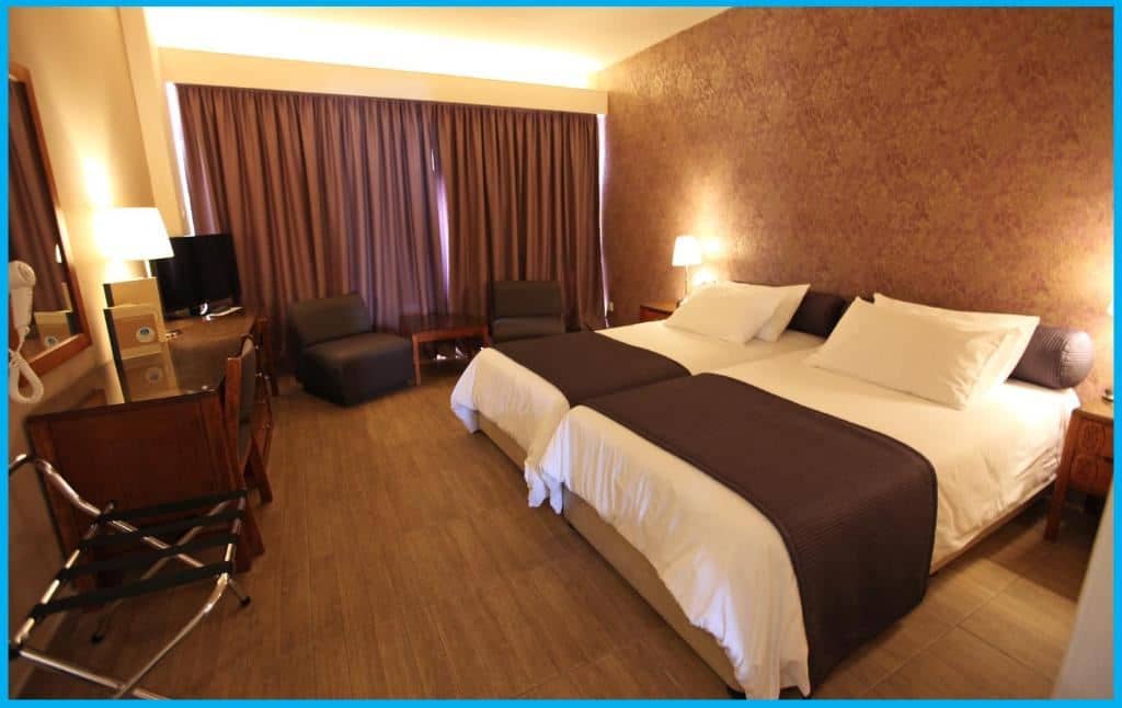 rooms-standard-room-balcony