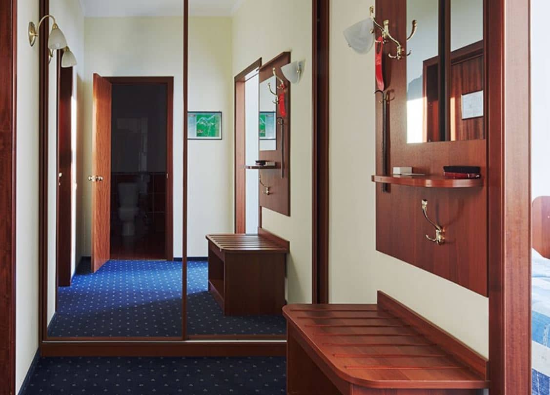 rooms-studio-room-forest-view