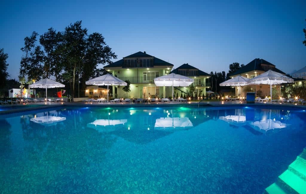 pools-outdoor-childrens-pool