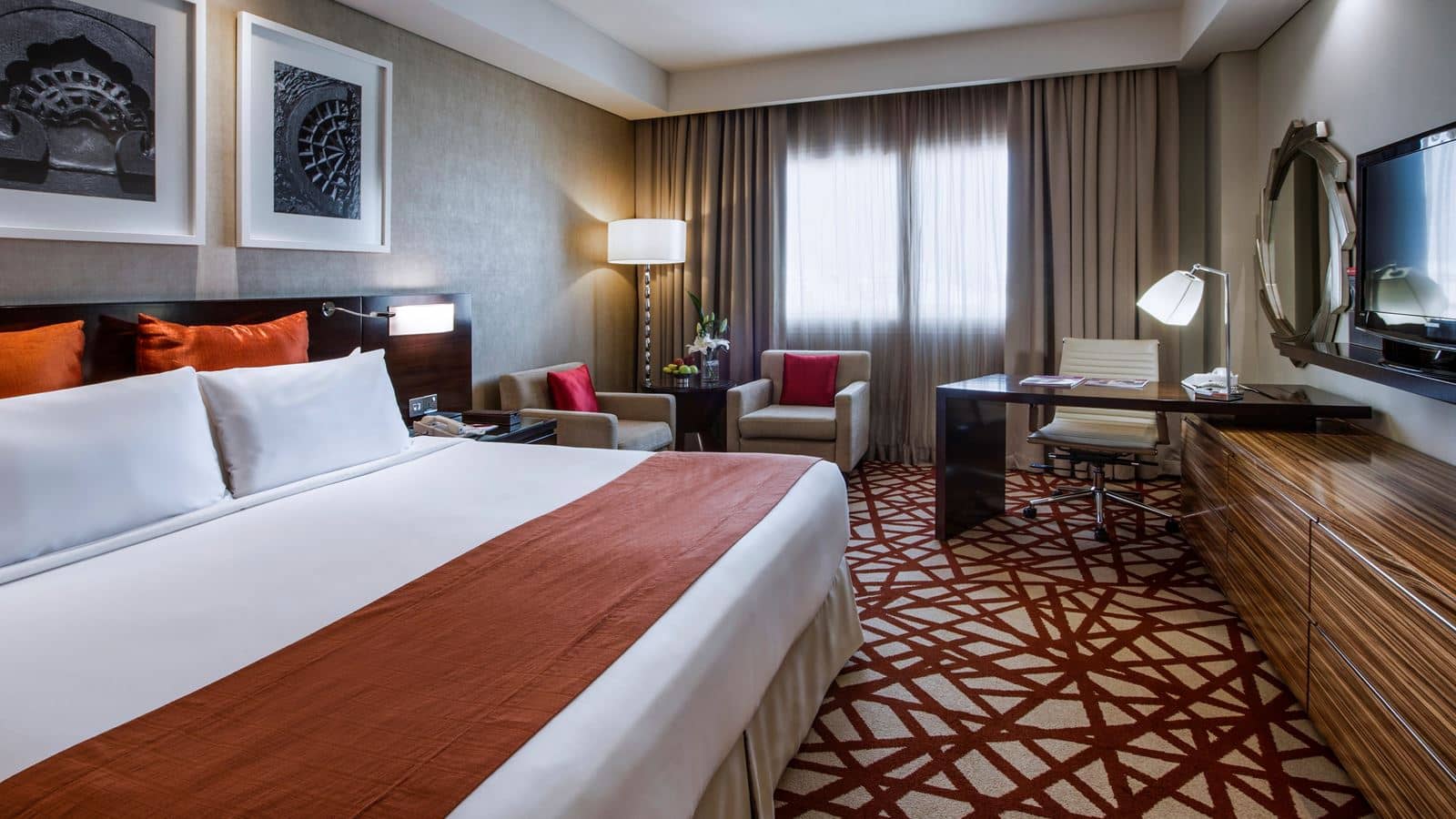 rooms-deluxe-room