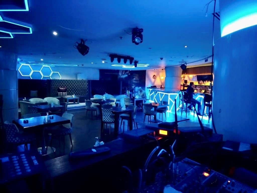 bars-cristina