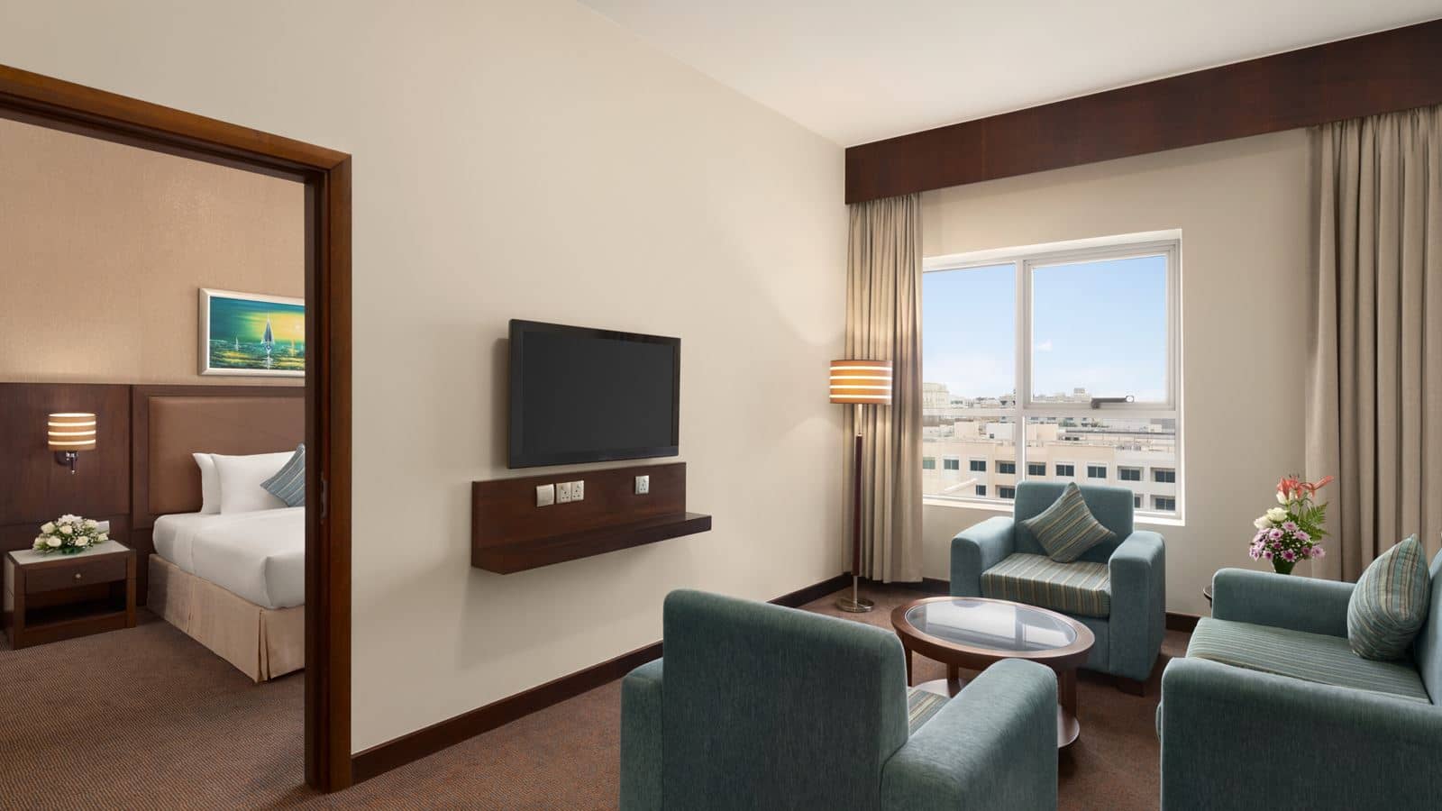rooms-king-bedroom-suite