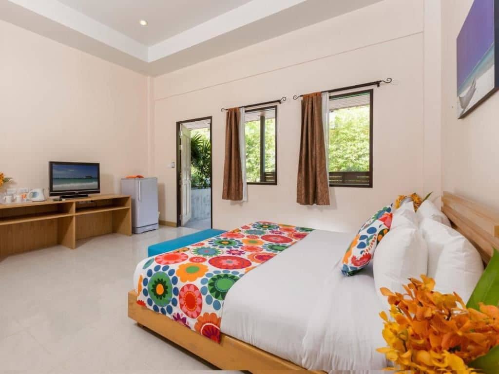rooms-superior-room