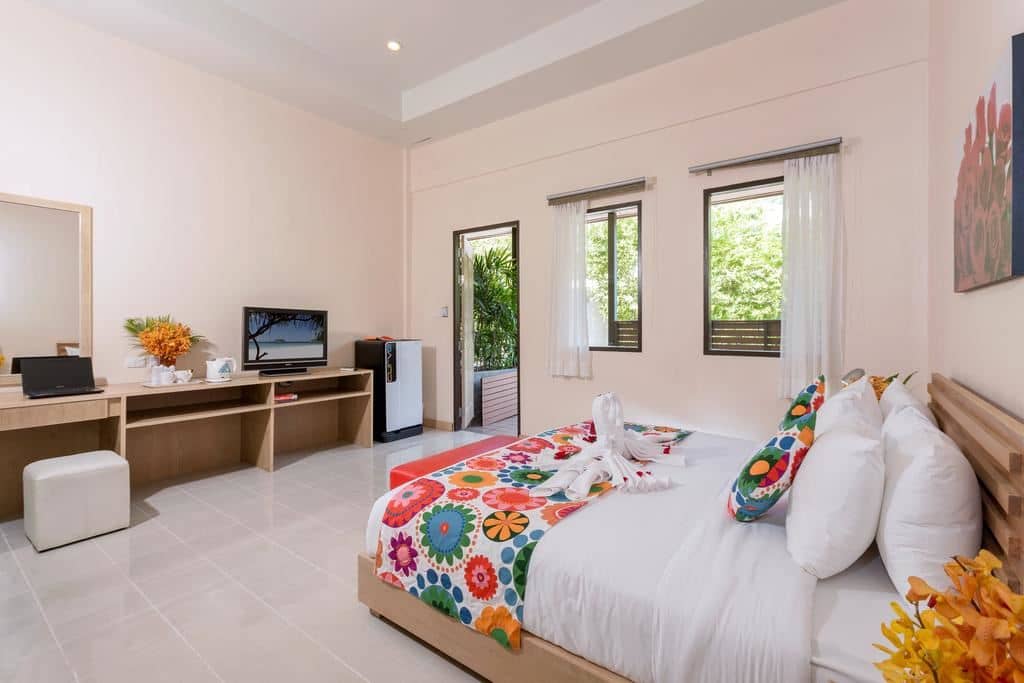 rooms-superior-room