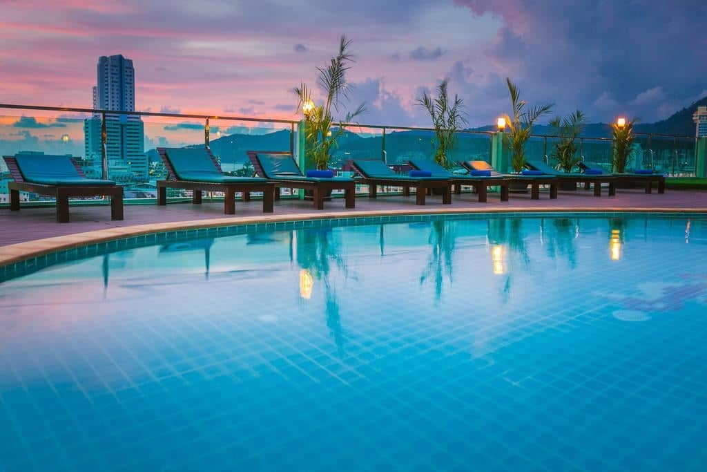 pools-outdoor-pool