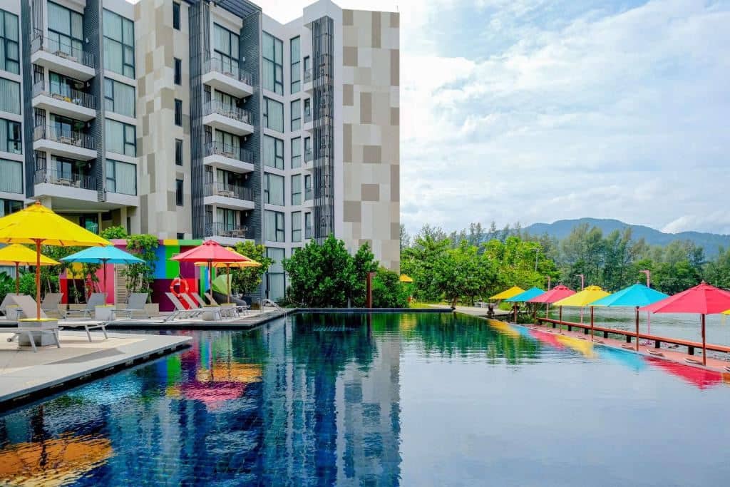 pools-outdoor-pool
