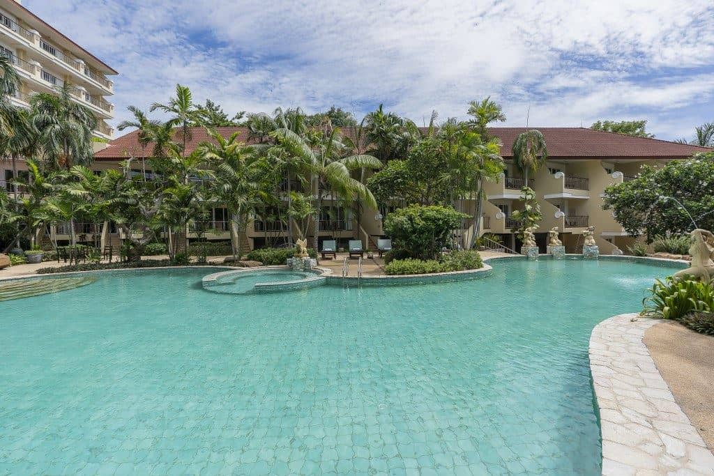 pools-outdoor-pool