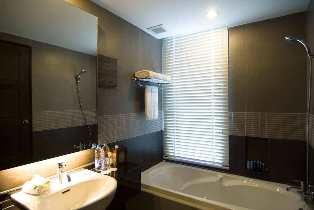 rooms-deluxe-room