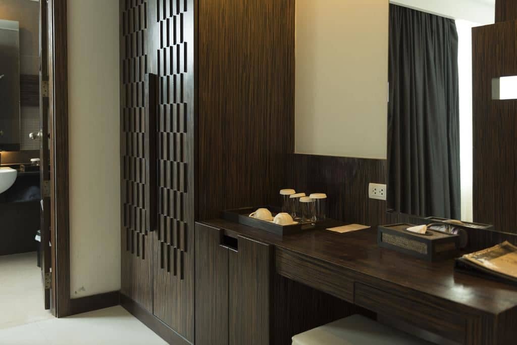 rooms-deluxe-room