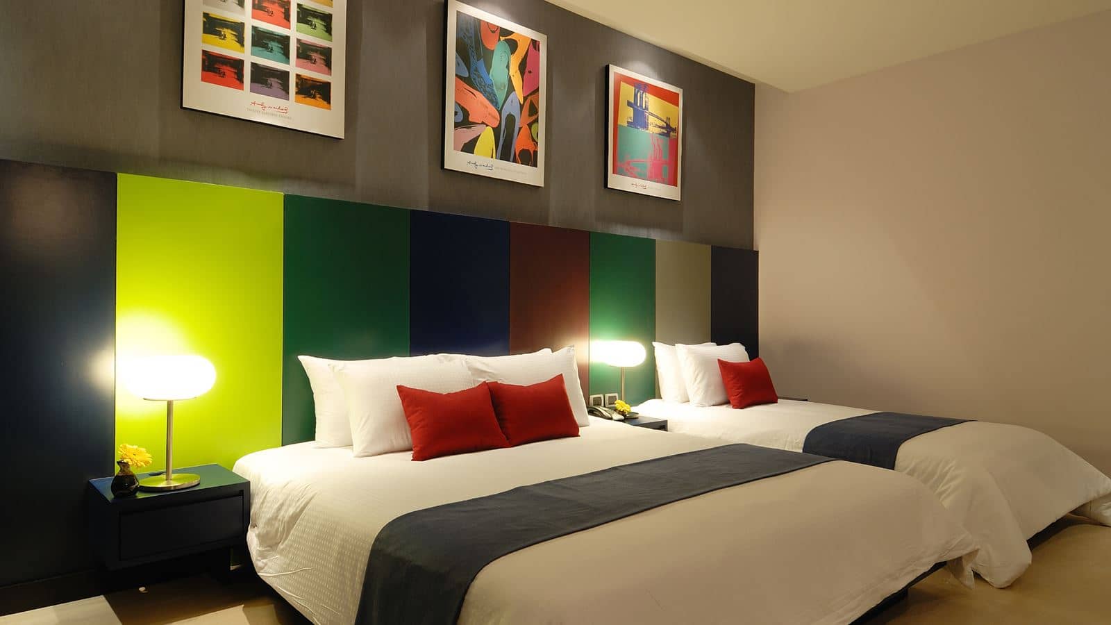 rooms-superior-city-view-room