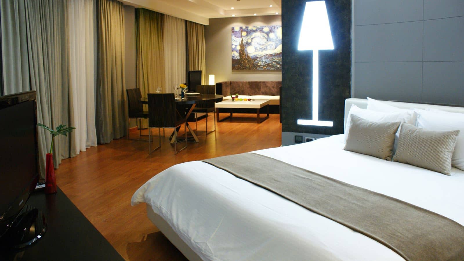 rooms-corner-suite