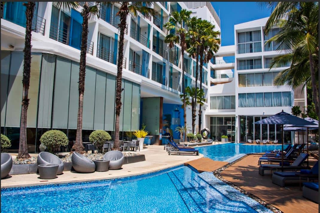 pools-outdoor-pool
