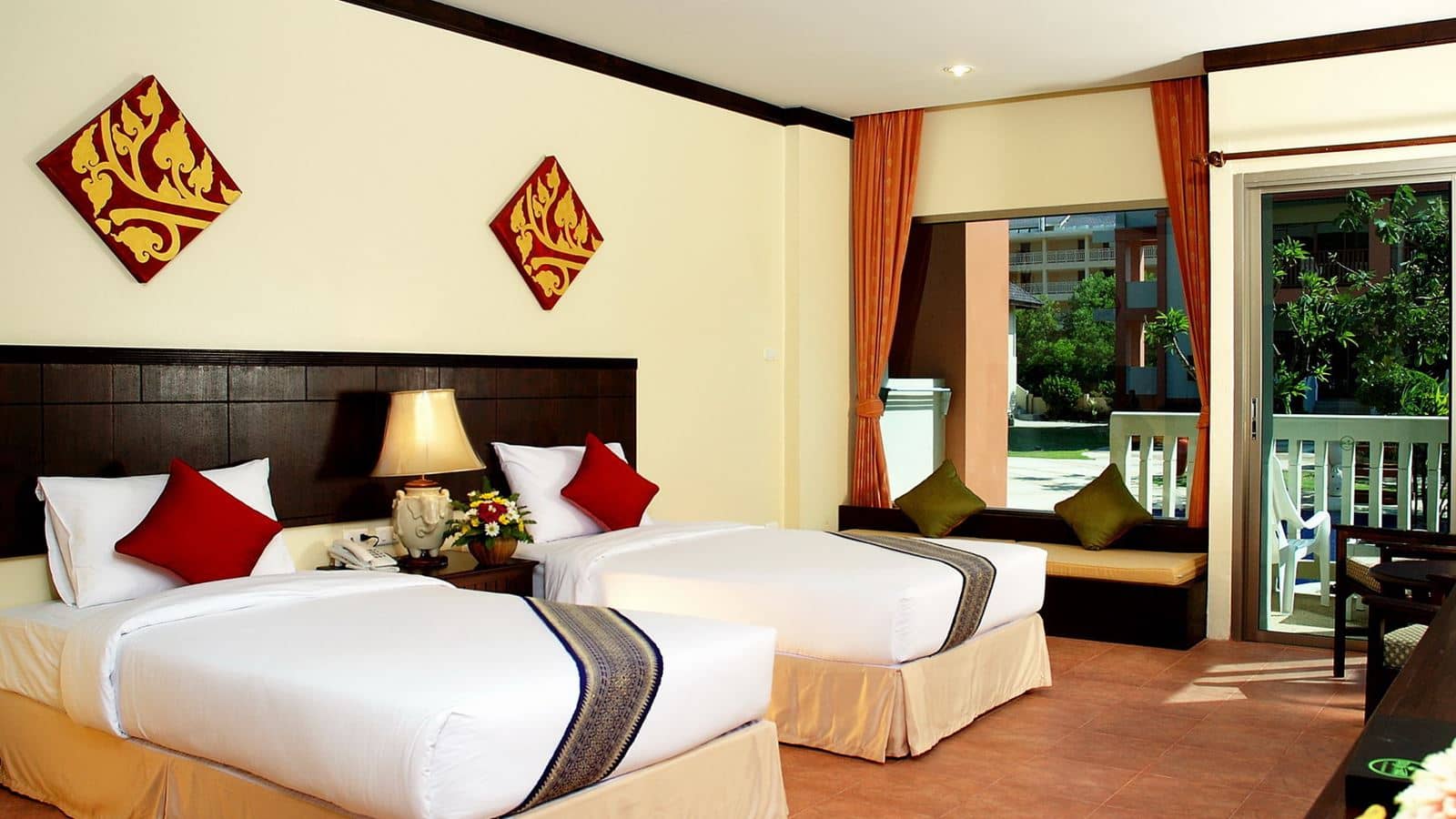 rooms-aqua-pura-room