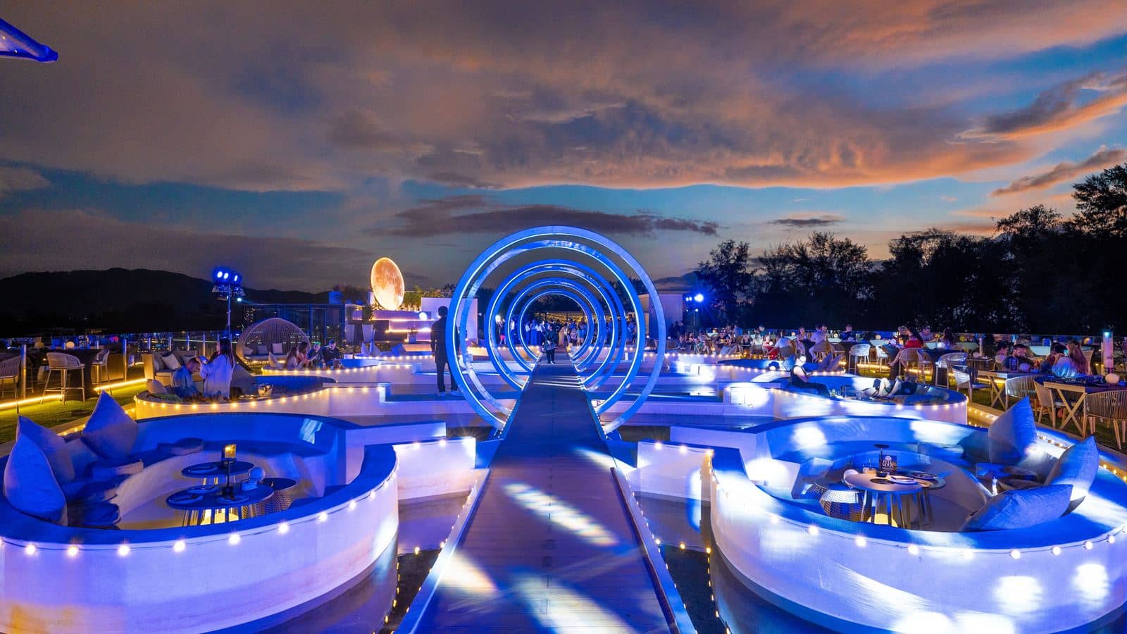 bars-rooftop-skylounge