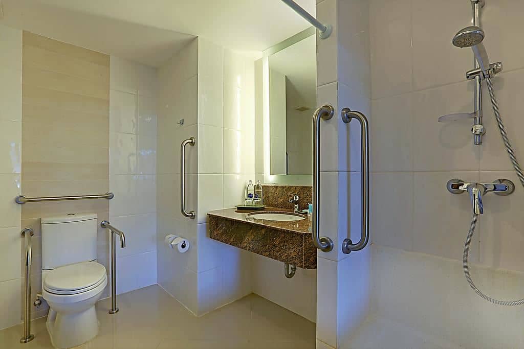 rooms-superior-pool-view