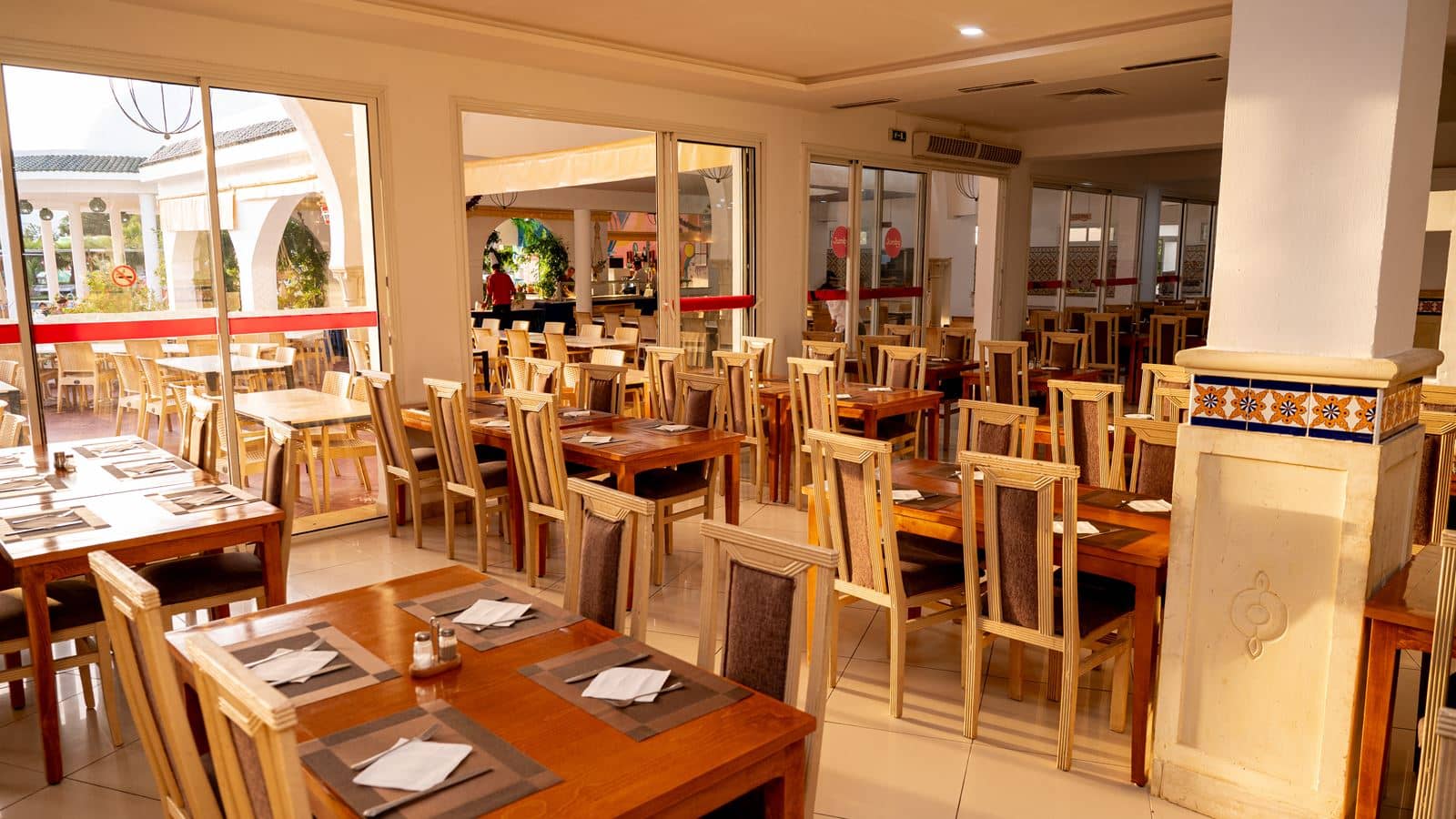 restaurants-main-restaurant