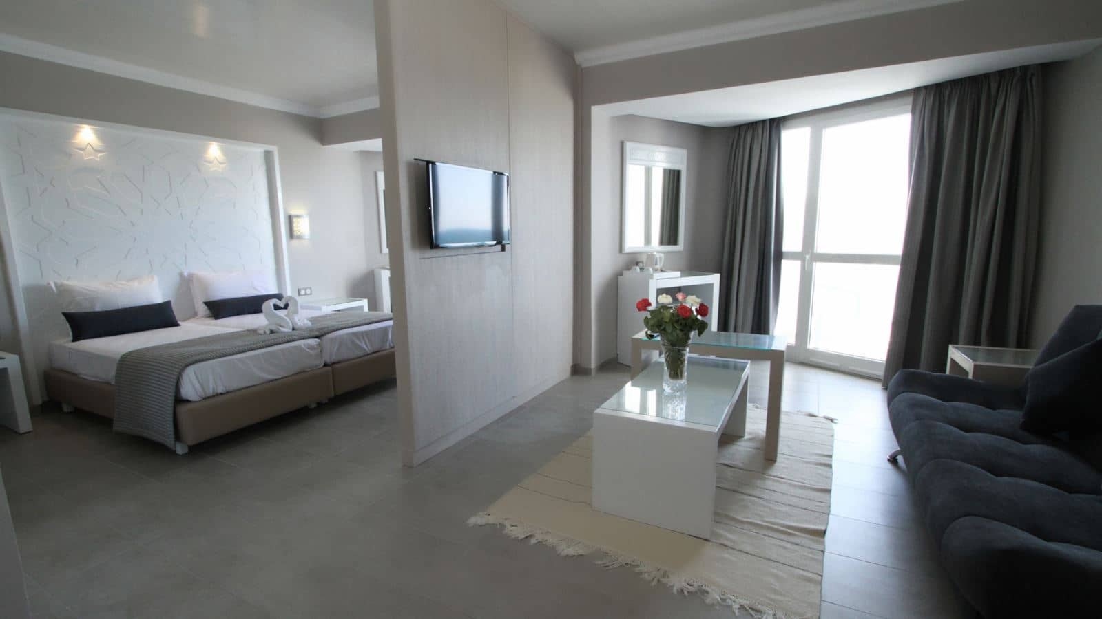 rooms-family-side-sea-view