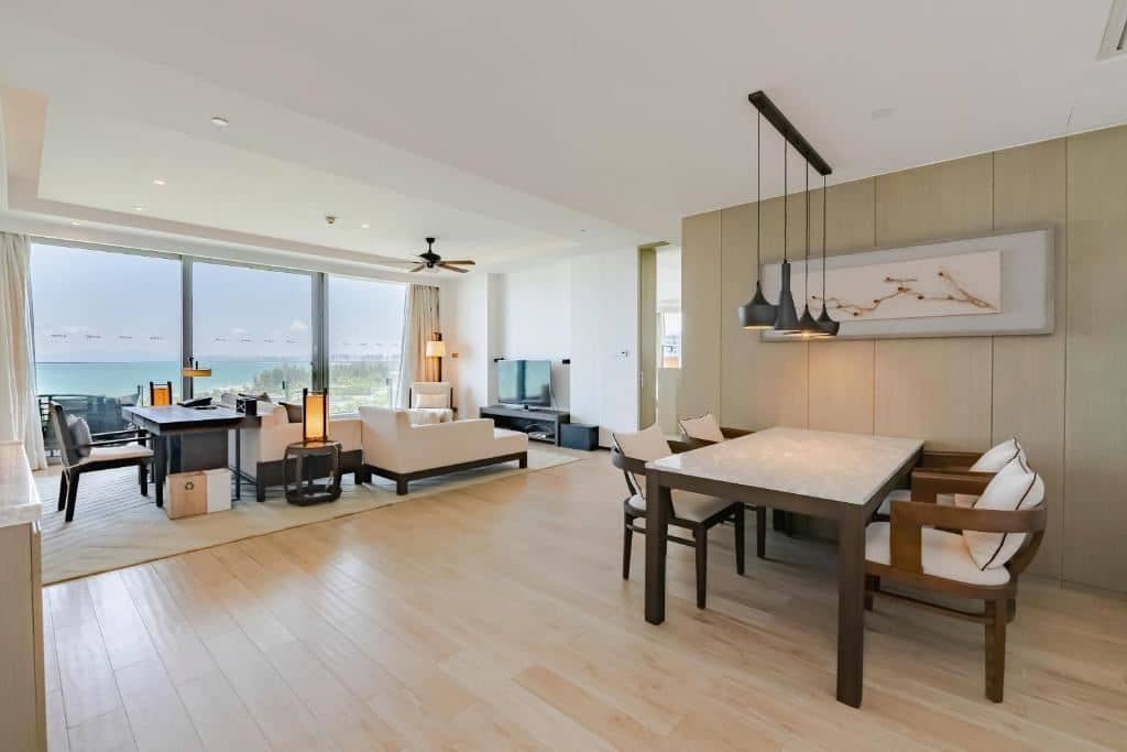 rooms-deluxe-suite