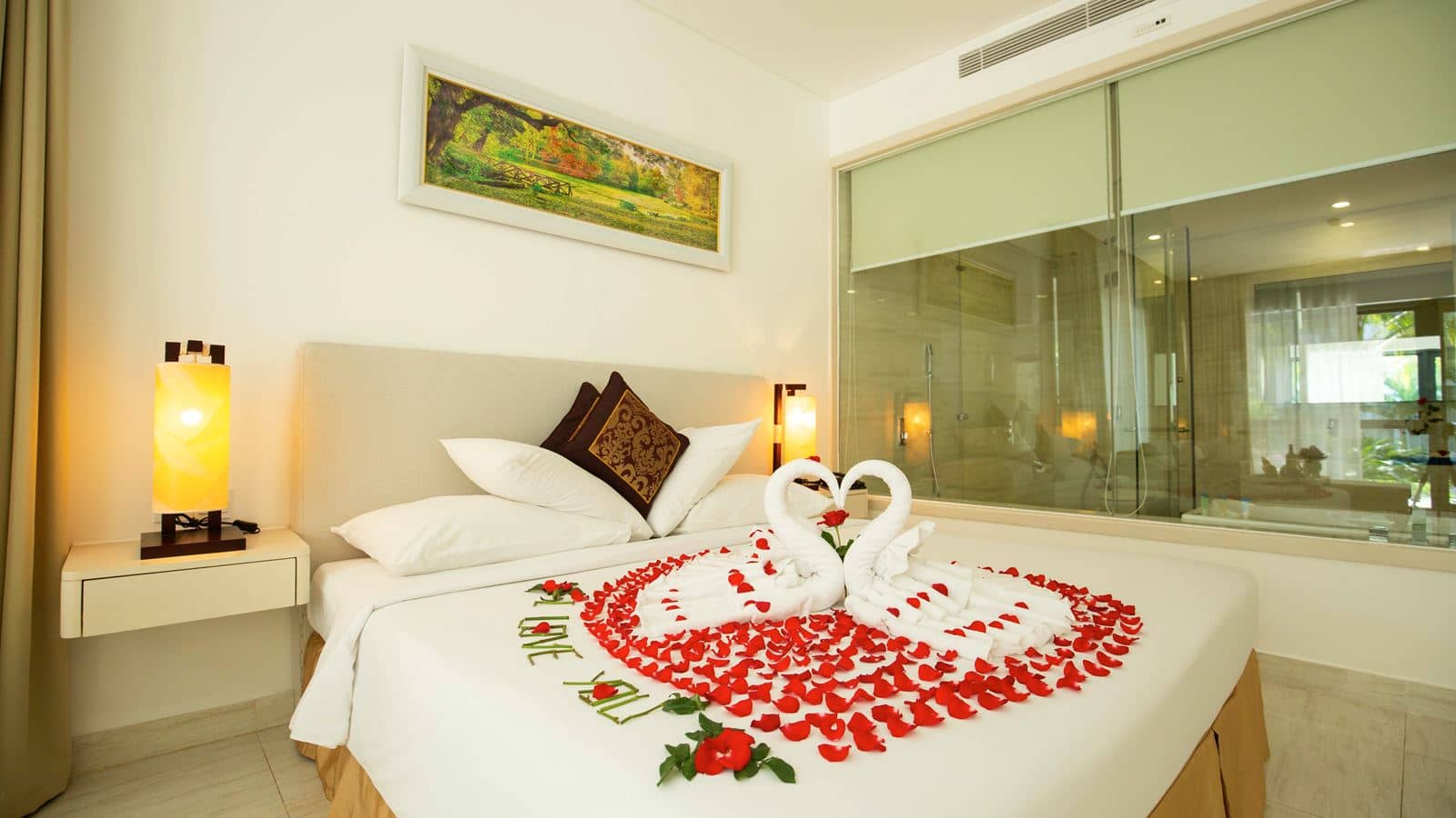 rooms-balcony-1-bedroom-bungalow
