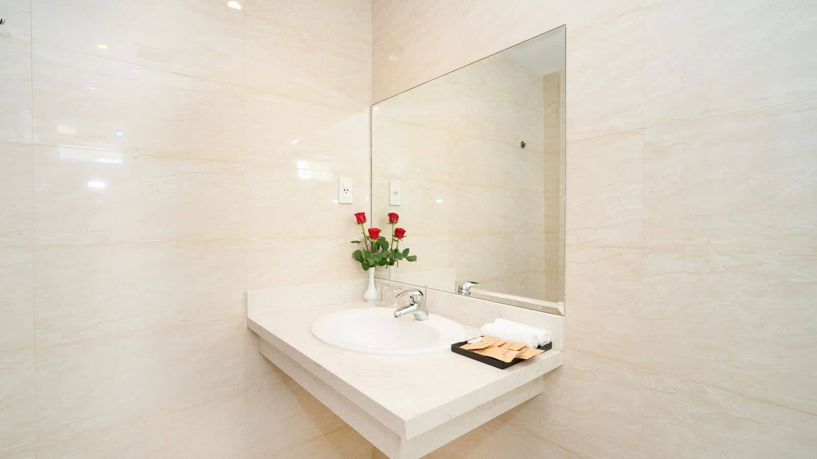 rooms-deluxe-city-view-child-without-extra-bed