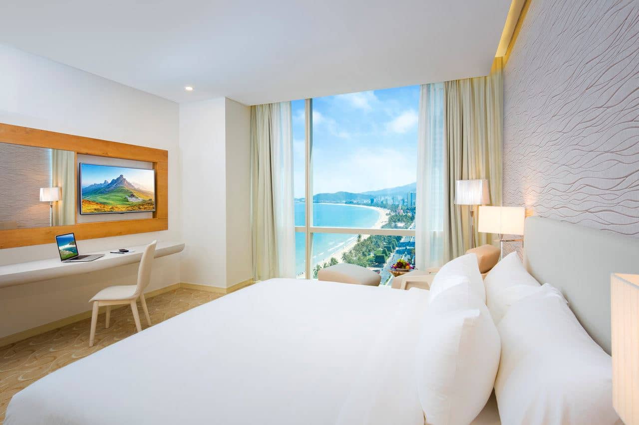 rooms-prime-suite-sea-view-with-balconychild-without-extra-bed