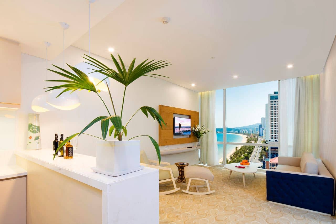 rooms-suite-sea-view-with-balcony-child-without-extra-bed