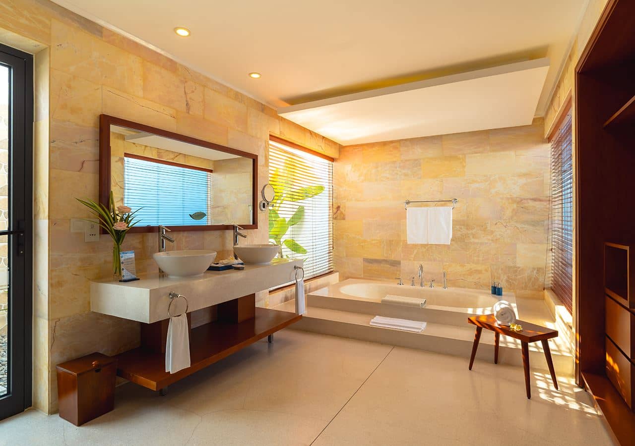 rooms-beachfront-pool-villa