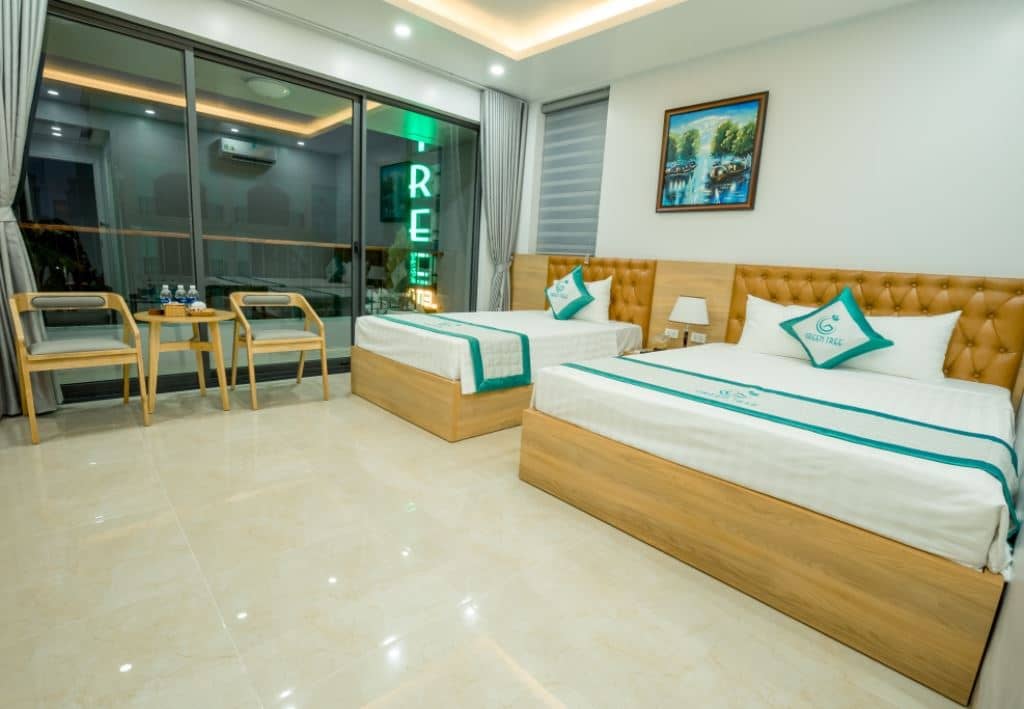 rooms-deluxe-triple-with-balcony