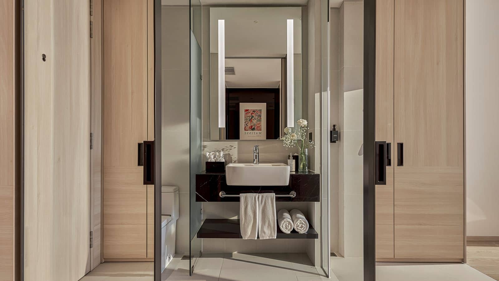 rooms-senior-seaview-with-balcony
