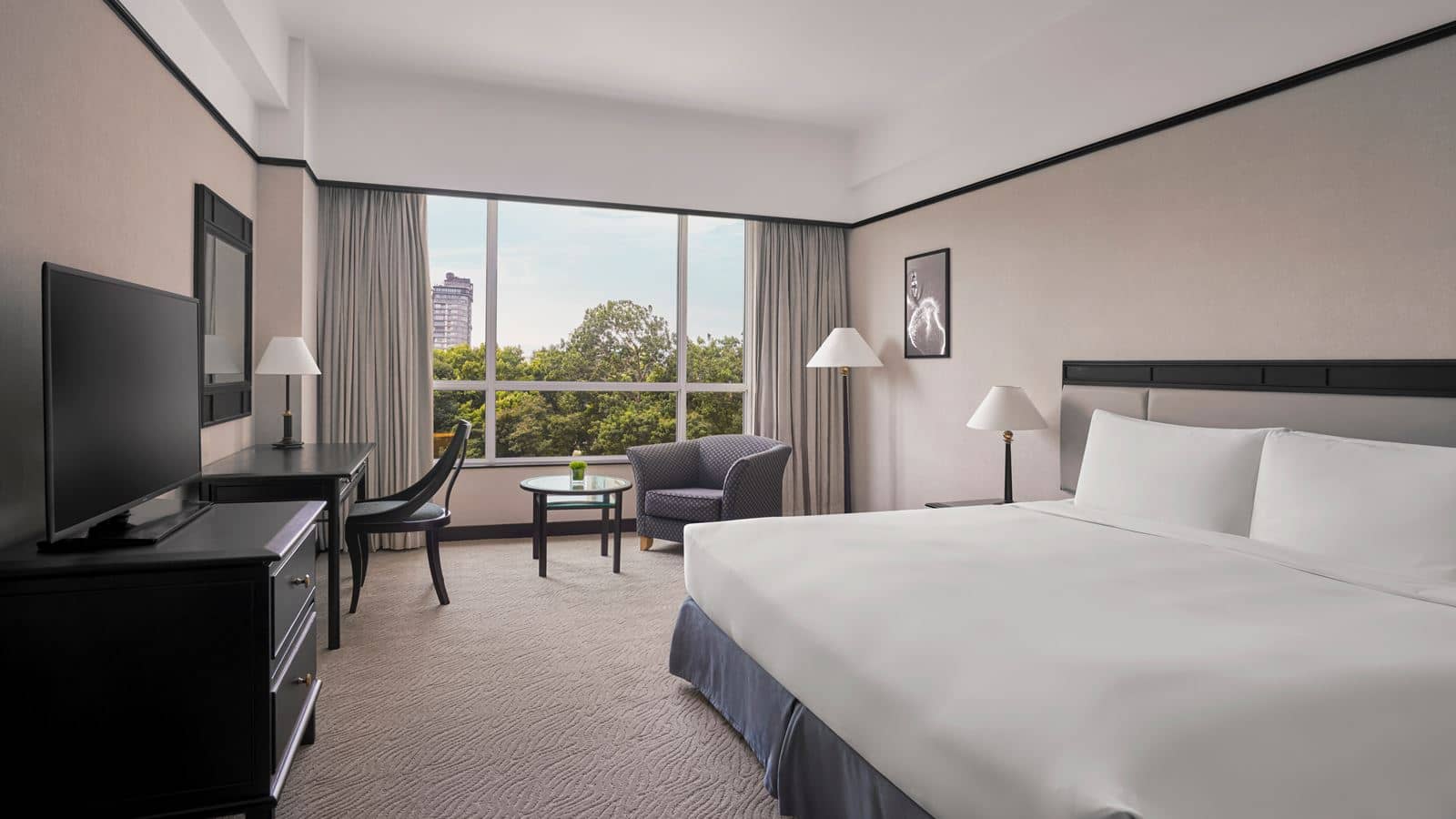 rooms-deluxe-room