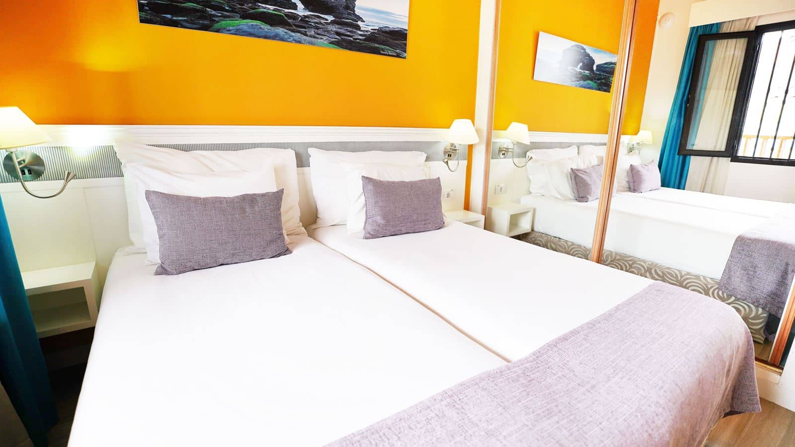 rooms-apartment-1-br-large-suite-high-floor-sea-and-pool-view
