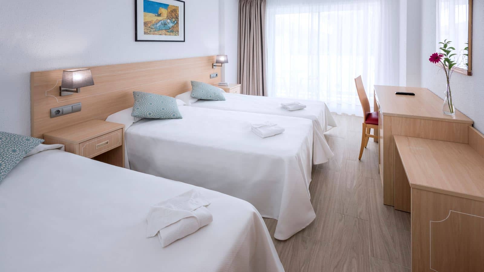 rooms-standard-room