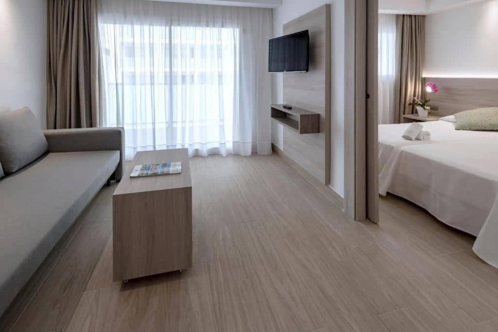 rooms-junior-suite