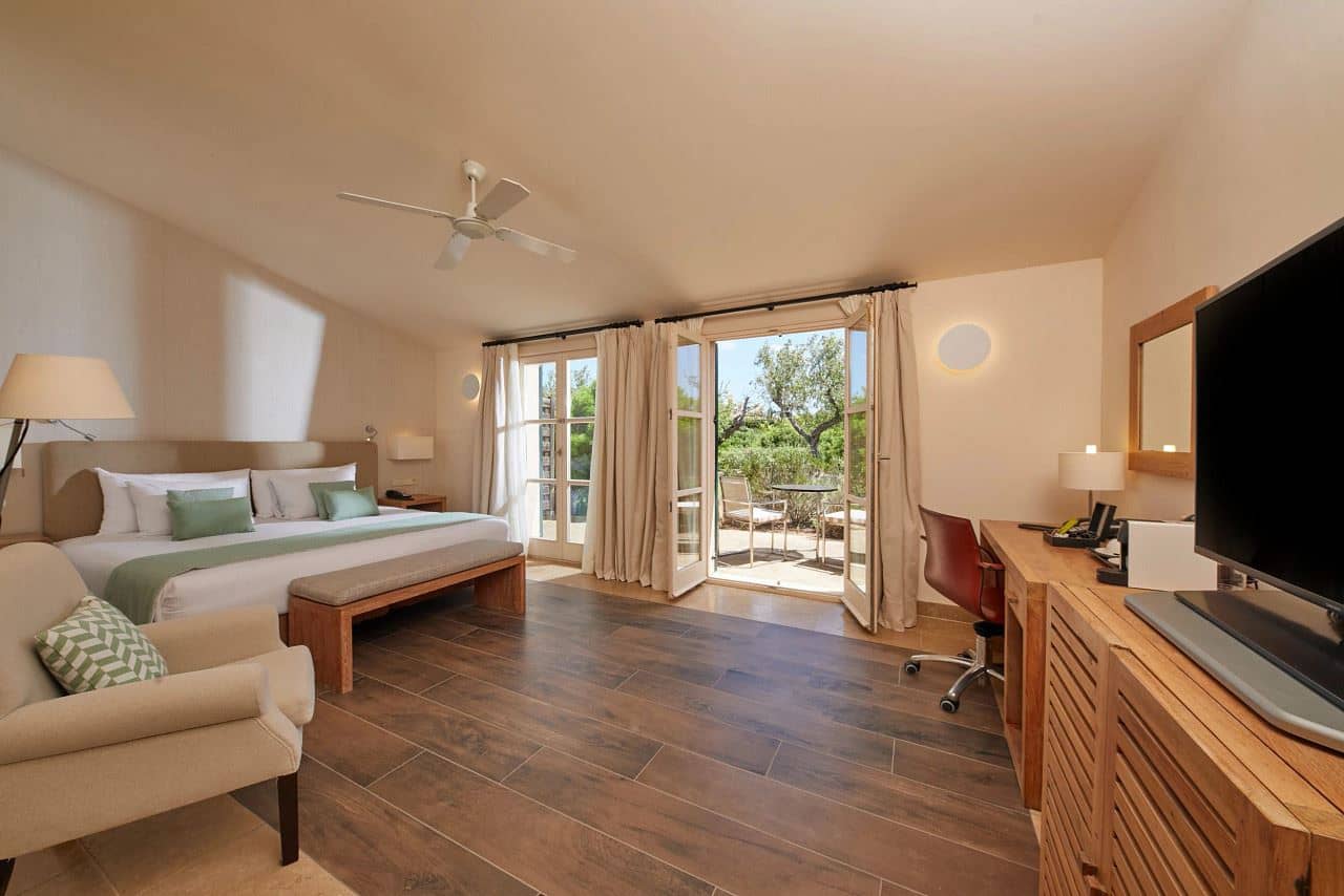 rooms-ponent-room-with-terrace