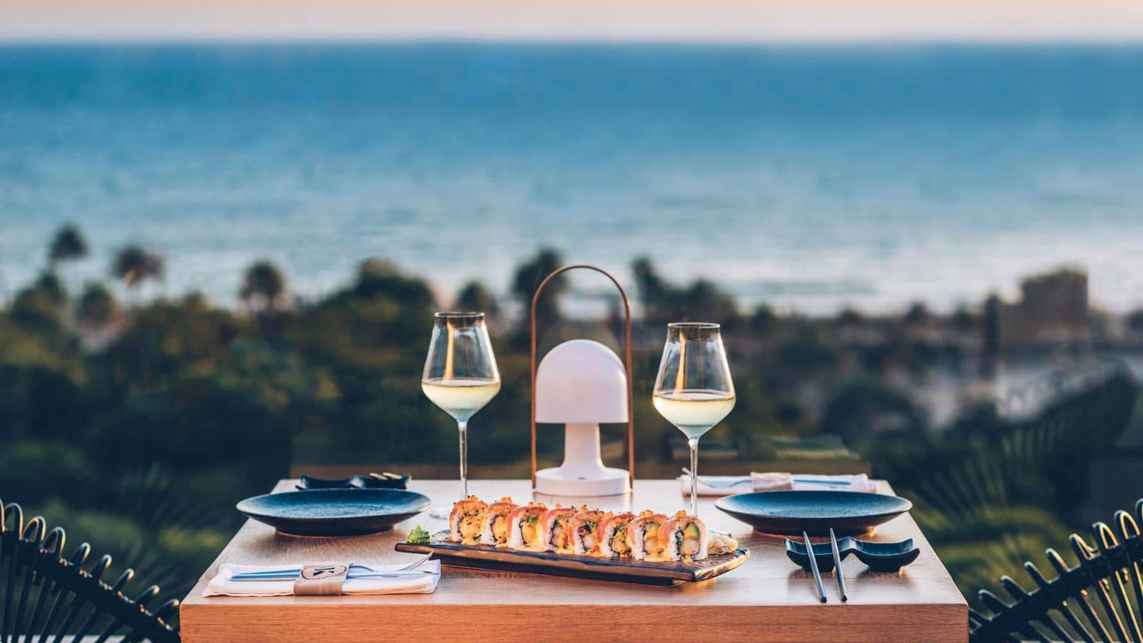 restaurants-restaurante-principal-papagayo