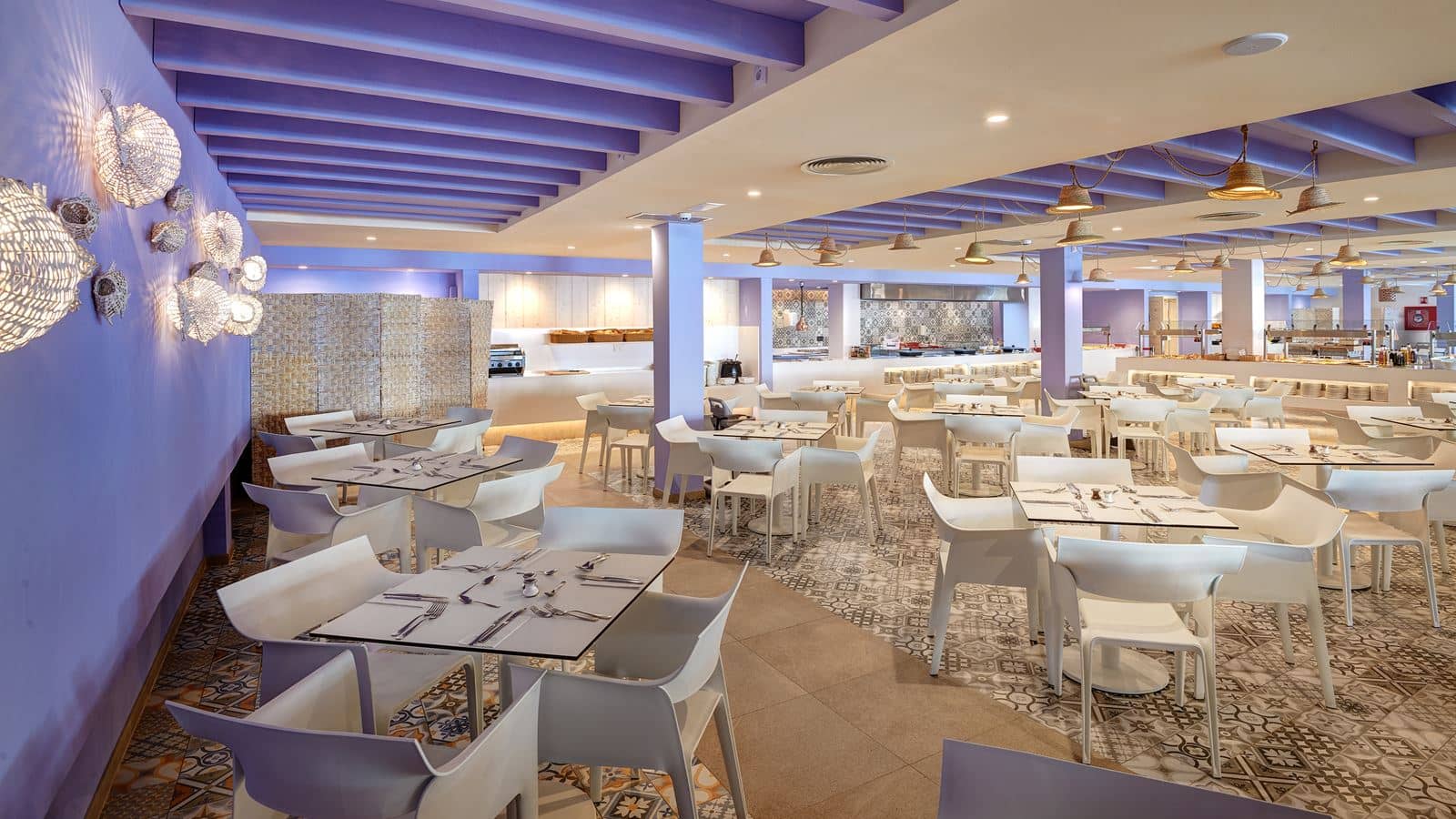 restaurants-restaurant
