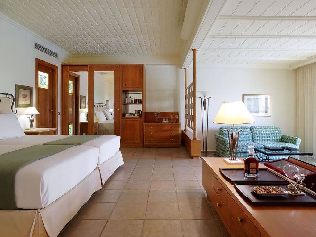 rooms-vip-suite-private-pool