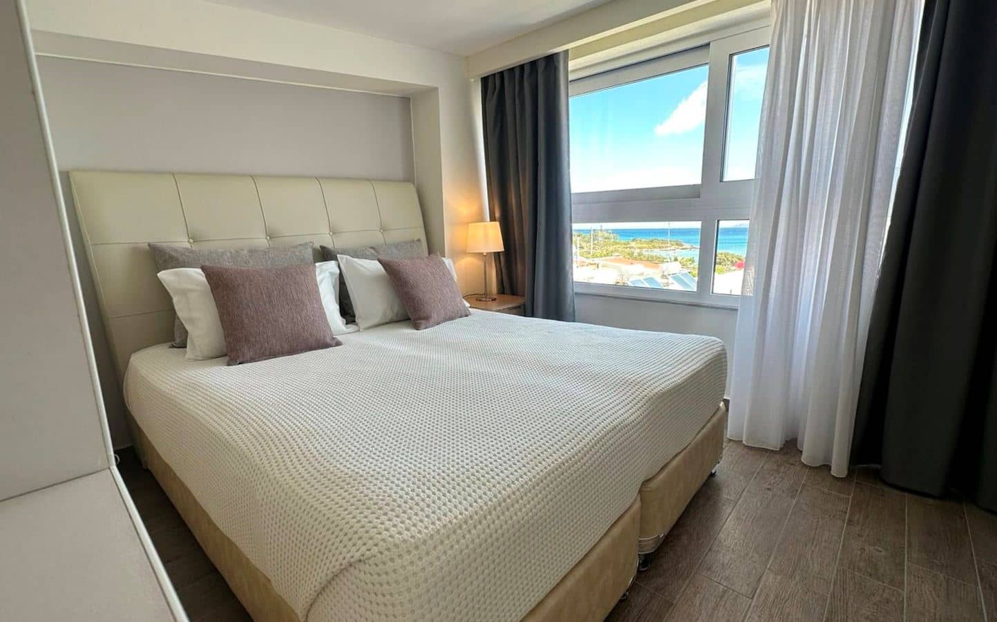rooms-suite-junior-2-rooms