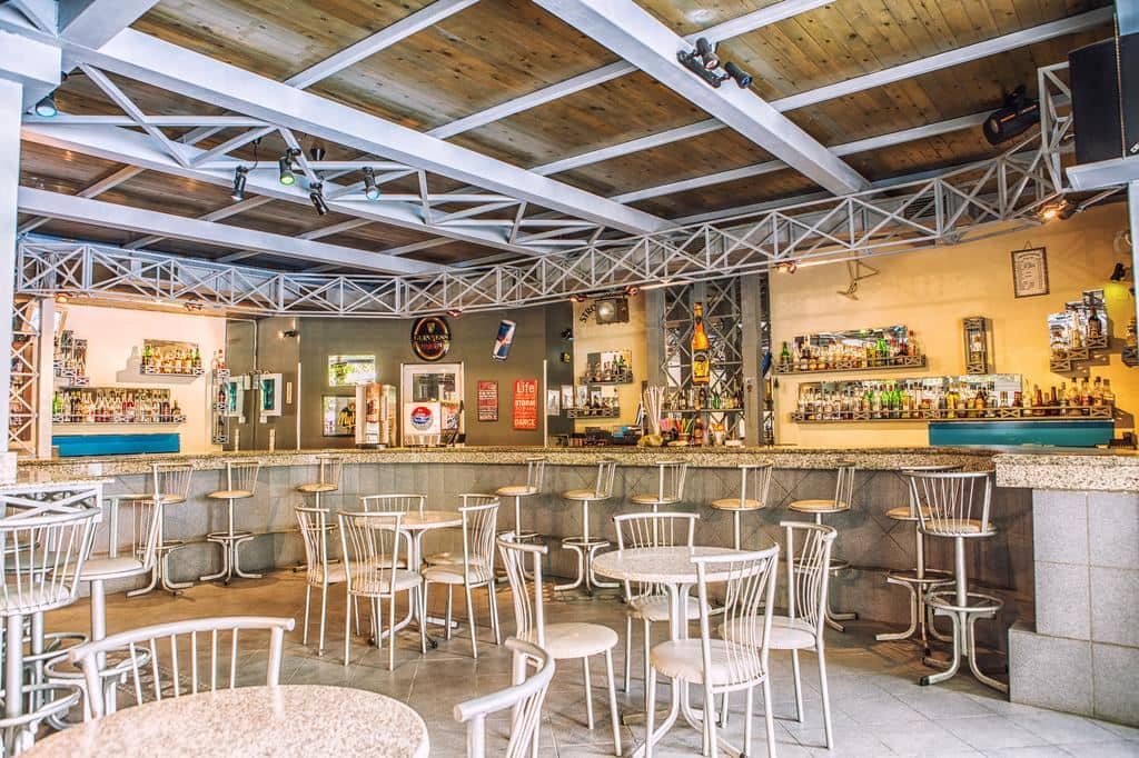 bars-main-bar
