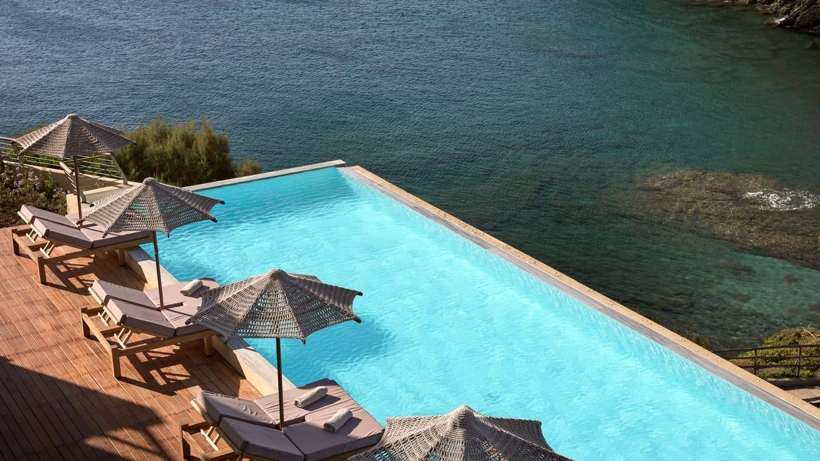 rooms-casa-swim-up-side-sea-view