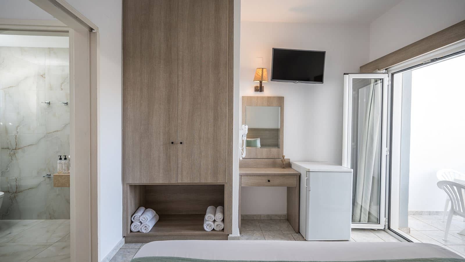 rooms-family-room