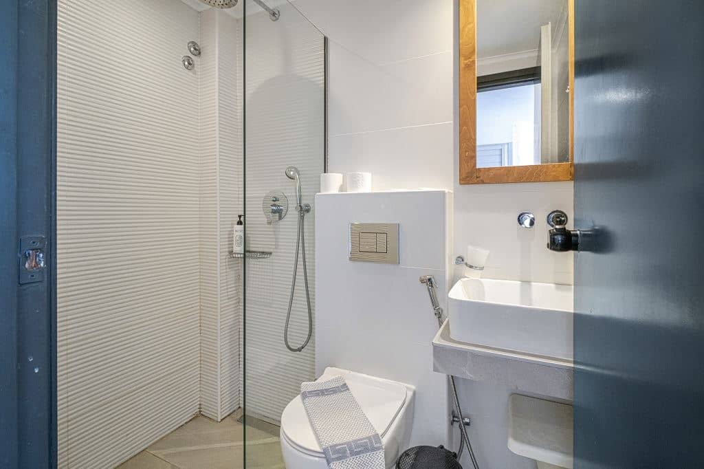 rooms-superior-triple-room-balcony-or-terrace