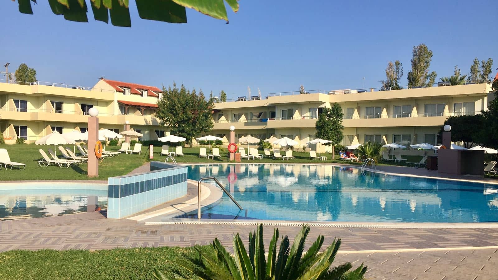 pools-outdoor-pool