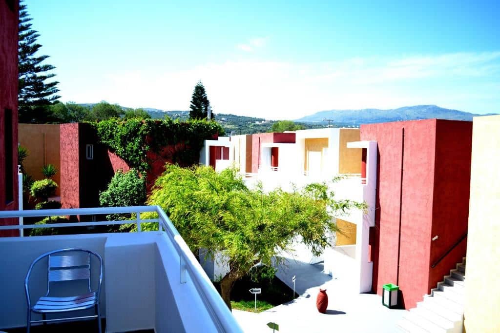 rooms-twin-room